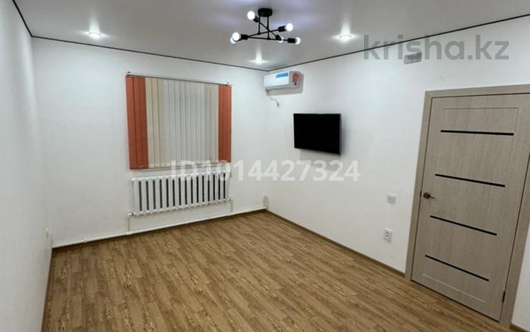 Жеке үй · 1 бөлме · 40 м² · 10 жүзд., 1 ш/а 23а/1 — 312 стр.див, бағасы: 110 000 ₸ в Актобе, мкр 5 — фото 2