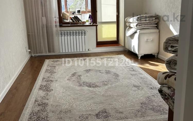 2-бөлмелі пәтер · 50 м² · 5/5 қабат, 11 ш/а., Аз наурыз 16, бағасы: 19 млн ₸ в Актобе, мкр 11 — фото 2