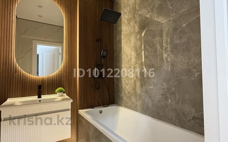 3-комнатная квартира · 103 м² · 10/16 этаж, Просп. Рахимжана Кошкарбаева 54А за 104 млн ₸ в Астане, Алматы р-н — фото 2