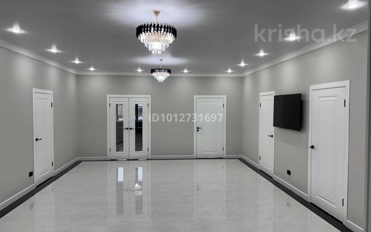 Жеке үй · 5 бөлме · 250 м² · 10 жүзд., Сұлутөр ш/а., бағасы: 52 млн ₸ в Актобе, мкр Сулутор — фото 2
