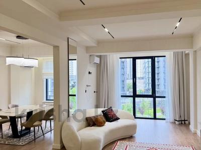 2-комнатная квартира · 70 м², Сарайшык 34а за 700 000 ₸ в Астане, Есильский р-н