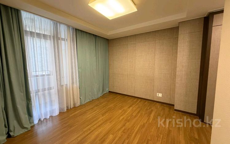 2-бөлмелі пәтер · 70 м² · 9/35 қабат, Ракымжана Кошкарбаева 10/1, бағасы: 44 млн ₸ в Астане, Сарайшык р-н — фото 3