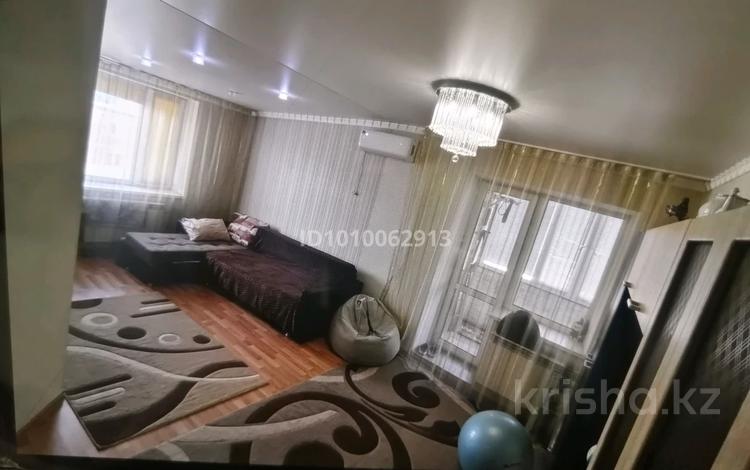 2-комнатная квартира · 57 м² · 6/6 этаж, садовая 100 — магазина Байтерек за 22.5 млн 〒 в Костанае — фото 2