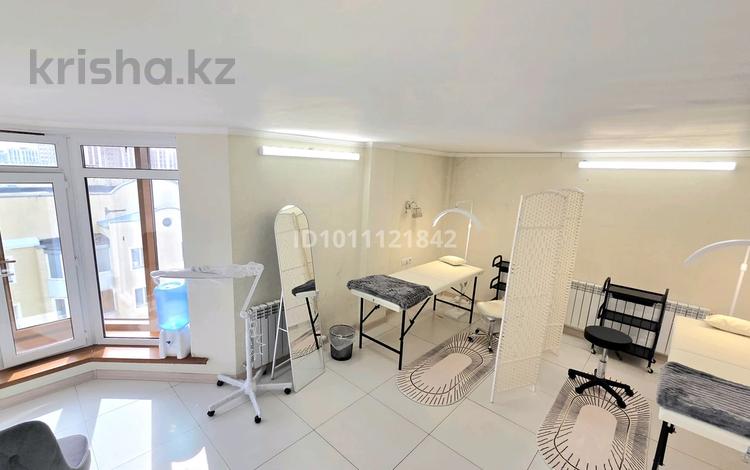 Салоны красоты · 20 м² за 50 000 ₸ в Астане, Нура р-н — фото 7