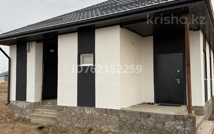Отдельный дом · 3 комнаты · 100 м² · 8 сот., пгт Балыкши, Водник 3 за 25 млн ₸ в Атырау — фото 2