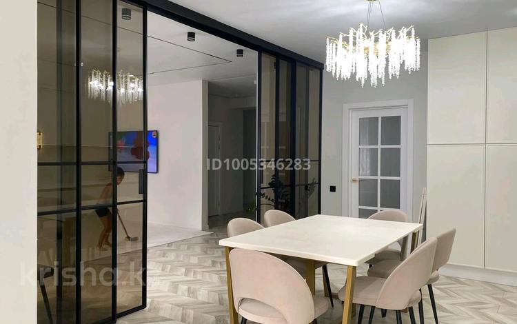 3-бөлмелі пәтер · 120 м² · 6/10 қабат, Самал 82 — Коняхина, бағасы: 56 млн ₸ в Уральске — фото 21