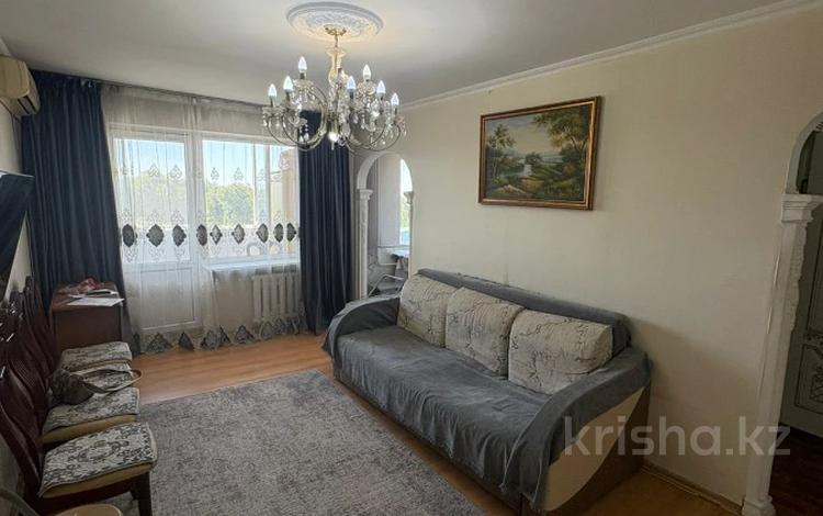 3-комнатная квартира · 65 м² · 4/5 этаж, мкр №6, Абая — Янтарная за 36 млн 〒 в Алматы, Ауэзовский р-н — фото 2
