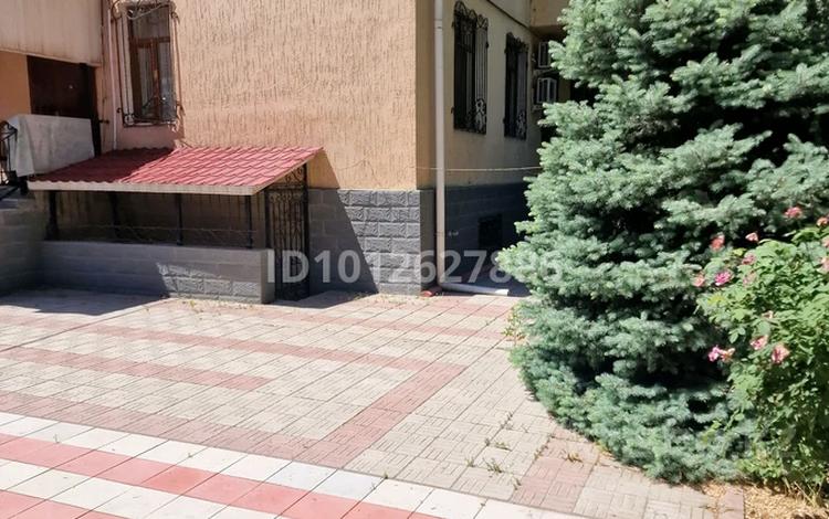 Отдельный дом · 6 комнат · 300 м² · 3 сот., Айтеке би — Нур банк за 100 млн ₸ в Таразе — фото 2