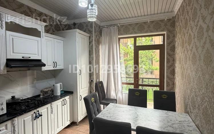 3-комнатная квартира · 90 м² · 1/2 этаж, Батырбекова 31 за 25 000 ₸ в Туркестане — фото 2