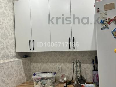 3-бөлмелі пәтер · 65 м² · 2/5 қабат, Матросова 4 — Абая ,гагарина, бағасы: 26 млн ₸ в Шымкенте, Туран р-н