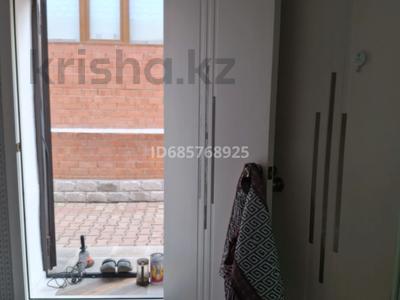 Отдельный дом · 1 комната · 60 м² · 1 сот., мкр 12 199 — ул жубанова за 100 000 〒 в Актобе