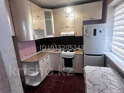 3-комнатная квартира · 63 м² · 3/5 этаж, Есенберлина 35 — Магазин дом одежды за 15.5 млн ₸ в Жезказгане