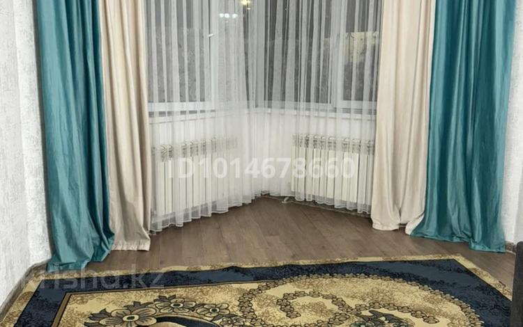 1-комнатная квартира · 40 м² · 1/9 этаж, мкр Нуркент 66 — Рыскулова Момышұлы за 220 000 ₸ в Алматы, Алатауский р-н — фото 2