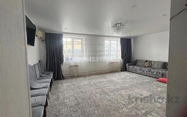 Отдельный дом · 3 комнаты · 70 м² · 2 сот., Партизанская — Сороковой за 17 млн ₸ в Уральске — фото 2