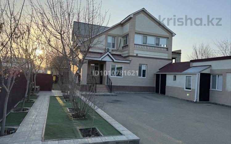 Отдельный дом · 5 комнат · 181.7 м² · 6.2 сот., Баймуханова 62А за 73.7 млн ₸ в Атырау, мкр Привокзальный-1 — фото 8