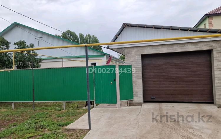 Отдельный дом · 4 комнаты · 110 м² · 6.5 сот., Тарасенко 43 — Пересечение улиц Шмит Айталиева и Тарасенко за 35 млн ₸ в Уральске — фото 8