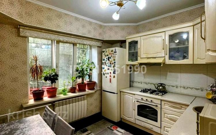 2-бөлмелі пәтер · 60 м² · 1/5 қабат, Назарбаева 55 — Арбат, бағасы: 20 000 ₸ в Алматы, Алмалинский р-н — фото 2