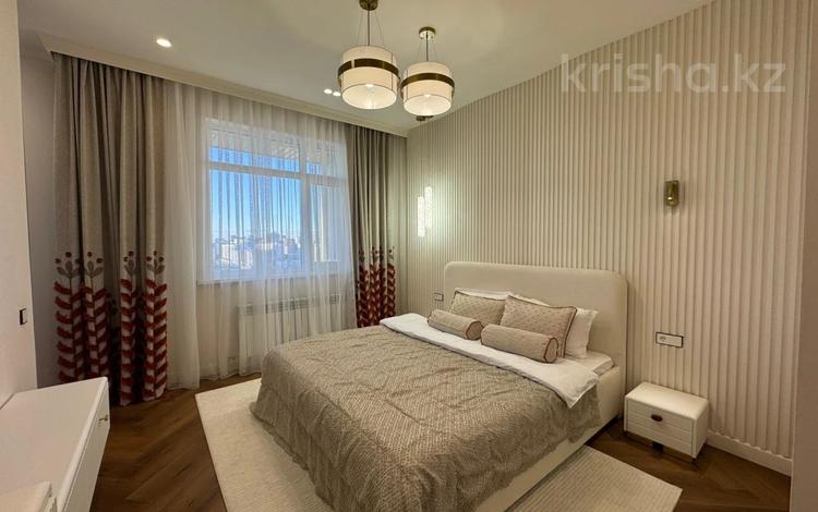 4-комнатная квартира · 190 м² · 15/15 этаж, Туран 71 за 1 млн ₸ в Астане, Нура р-н — фото 2