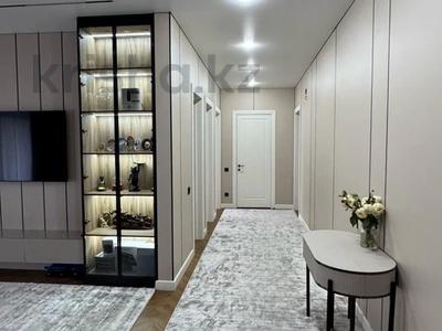 4-комнатная квартира · 114 м² · 5/9 этаж, Баисейтова 108 за 105 млн 〒 в Семее