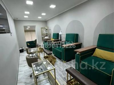 Продажа коммерческой недвижимости в Шымкенте: Свободное назначение, офисы, магазины и бутики, общепит, салоны красоты · 76.7 м² за 42 млн 〒 Свободное назначение, офисы, магазины и бутики, общепит, салоны красоты · 76.7 м² за 42 млн 〒 в Шымкенте, Аль-Фарабийский р-н