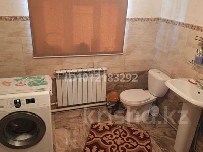 Жеке үй · 4 бөлме · 105 м² · 10 жүзд., ул. Рахманкула Медеулова, бағасы: 22 млн ₸ в Жамбылской обл., Байзак