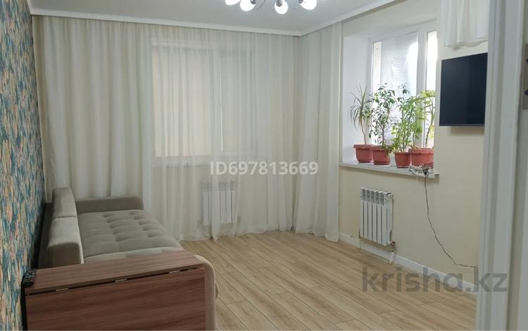 2-комнатная квартира, 45 м², 3/9 этаж помесячно, Нажимеденова 17 за 170 000 〒 в Астане, Алматы р-н — фото 2