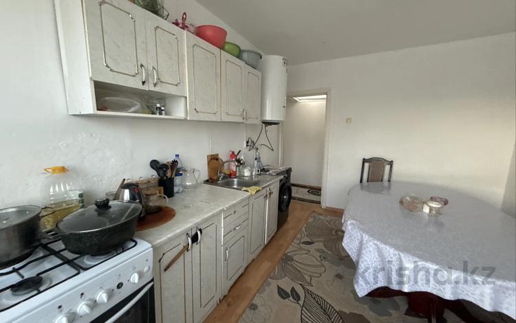 5-комнатная квартира · 82.6 м² · 4/5 этаж, 1-й квартал, 1-й квартал 8 за 18.5 млн ₸ в Караганде, Алихана Бокейханова р-н — фото 3