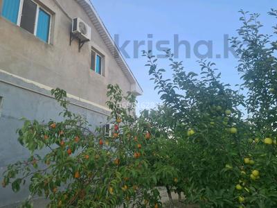 Отдельный дом · 10 комнат · 200 м² · 15 сот., Бекжанов 22 — АЗС Нурас за 37 млн 〒 в 