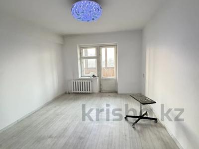 2-комнатная квартира · 61.7 м² · 5/5 этаж, мкр Аксай-2, Райымбека 502а за 27.5 млн 〒 в Алматы, Ауэзовский р-н