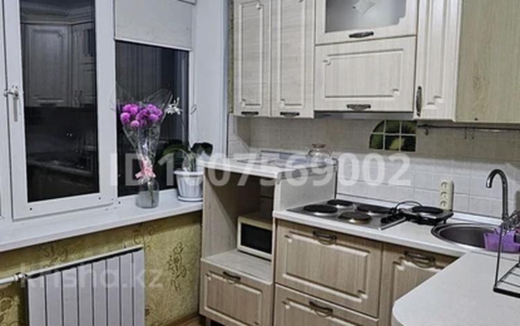 3-комнатная квартира · 64 м² · 3/5 этаж, Шешембекова 15А за 180 000 ₸ в Экибастузе — фото 2