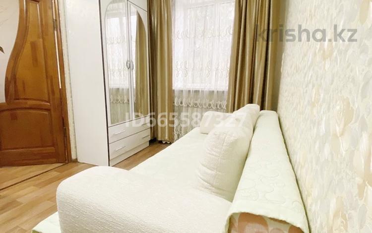 3-комнатная квартира, 45 м², 3/3 этаж посуточно, Ахметова 4 за 35 000 〒 в Алматы, Турксибский р-н — фото 2
