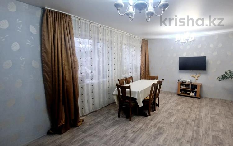 Отдельный дом · 4 комнаты · 206 м² · 2 сот., Джамбула за 55 млн ₸ в Костанае — фото 2