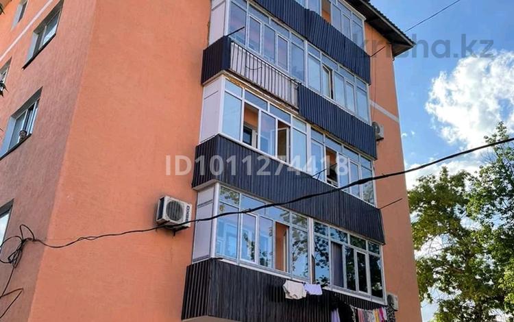 2-бөлмелі пәтер · 42 м² · 3/5 қабат, Алтынсарина 11 — Школа 23, бағасы: 13 млн ₸ в Кентау — фото 2
