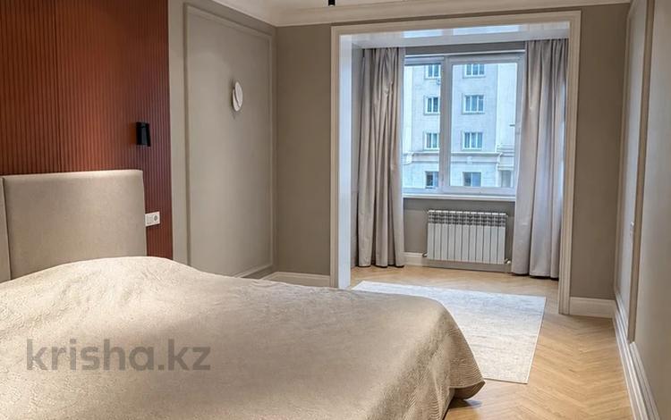 2-комнатная квартира · 70 м² · 4/18 этаж, Розыбакиева 237 за 500 000 ₸ в Алматы, Бостандыкский р-н — фото 2