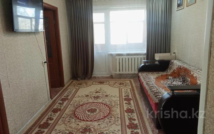 3-комнатная квартира · 48 м² · 5/5 этаж, Майкудук, 16й микрорайон за 10 млн ₸ в Караганде, Алихана Бокейханова р-н — фото 2