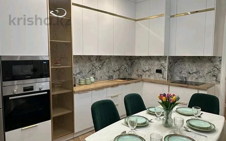 2-комнатная квартира · 70 м² · 6/12 этаж, Ахмет Байтурсынулы 8 за 350 000 ₸ в Астане, Сарайшык р-н — фото 2