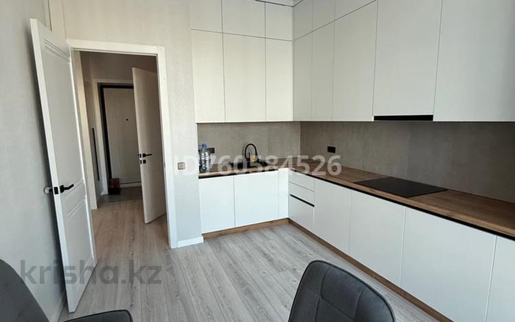 2-комнатная квартира · 42 м² · 12 этаж, Альфараби 7/2 за 280 000 ₸ в Астане — фото 2