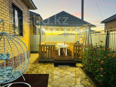 Отдельный дом · 3 комнаты · 130 м² · 4 сот., мкр Жана Орда — Дархан 1/3 за 55 млн 〒 в Уральске