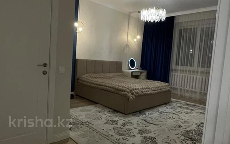 4-комнатная квартира · 145 м² · 8/20 этаж, Шамши Калдаяков 1 за 700 000 ₸ в Астане, Сарайшык р-н — фото 2