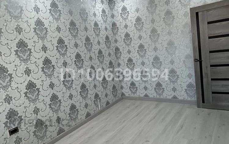 2-комнатная квартира · 50 м² · 1/9 этаж, мкр Нурсая, Елорда 1/1 — Уй жалга бериледи 1 этаж 2комната 150 000тг + комуслок за 150 000 ₸ в Атырау — фото 2